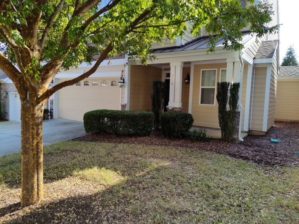 320 Hammond Oak Ln