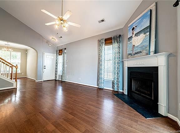 5th image of 743 Shellstone Pl