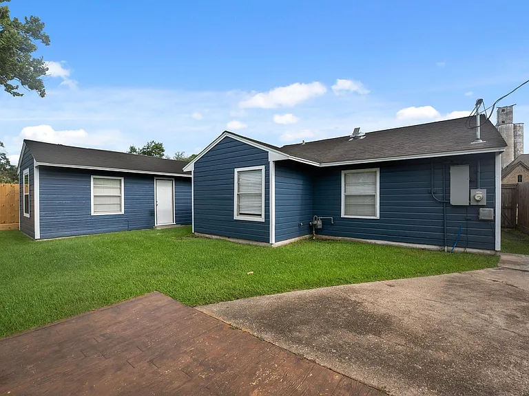 6421 Teluco St — Photo 16
