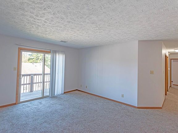 4th image of 3230 E John Hinkle Pl #D11