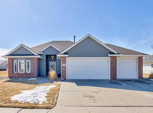 5208 Crogans Way Rd, Council Bluffs, IA 51501