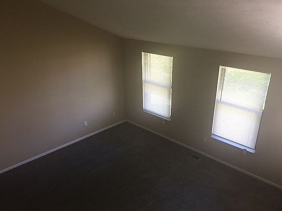 5th image of 5816 Patrick Henry Dr