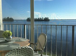 5926 S River Run Dr, Sebastian, FL 32958
