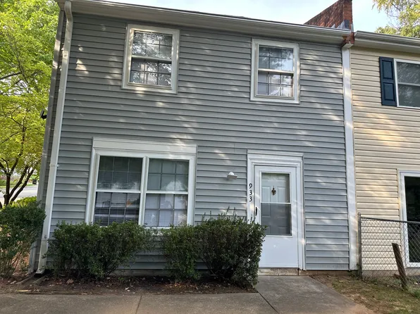 933 Rock Creek Rd, Charlottesville, VA 22903