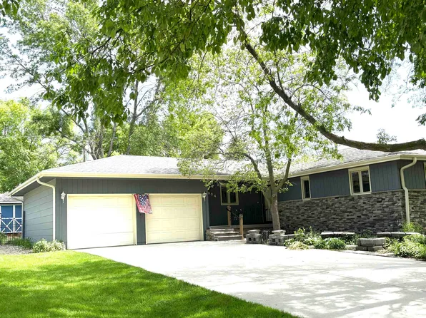 1904 Bel Air Rd, Norfolk, NE 68701