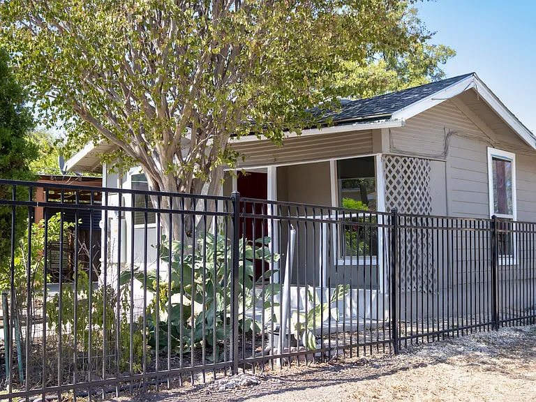 1603 W Laurel — Photo 26