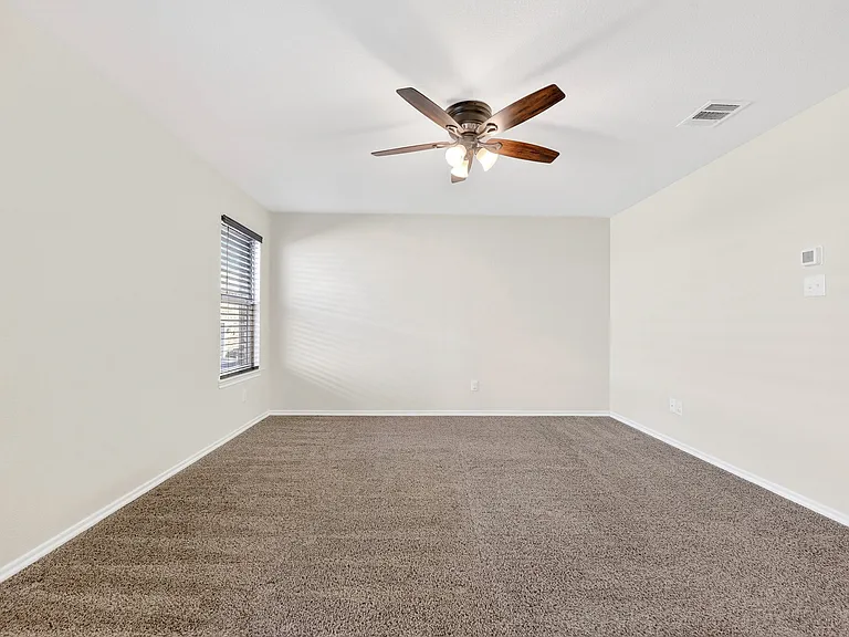 114 Harvard Blvd — Photo 16