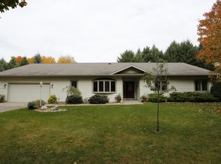 390 Ferry St, Shelby, MI 49455