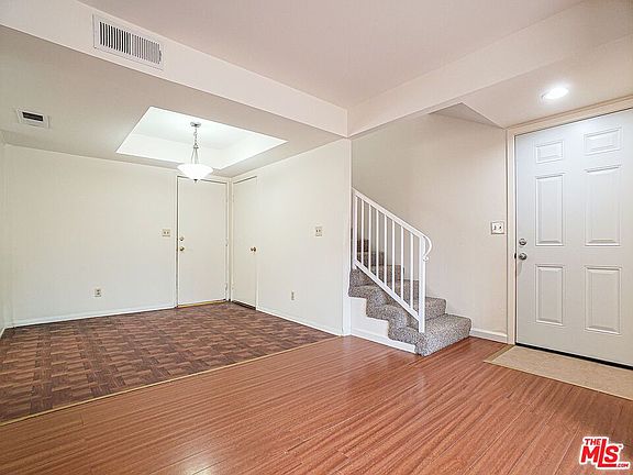 4th image of 17200 Roscoe Blvd #B