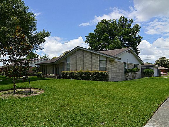 2nd image of 5302 Trail Lake Dr