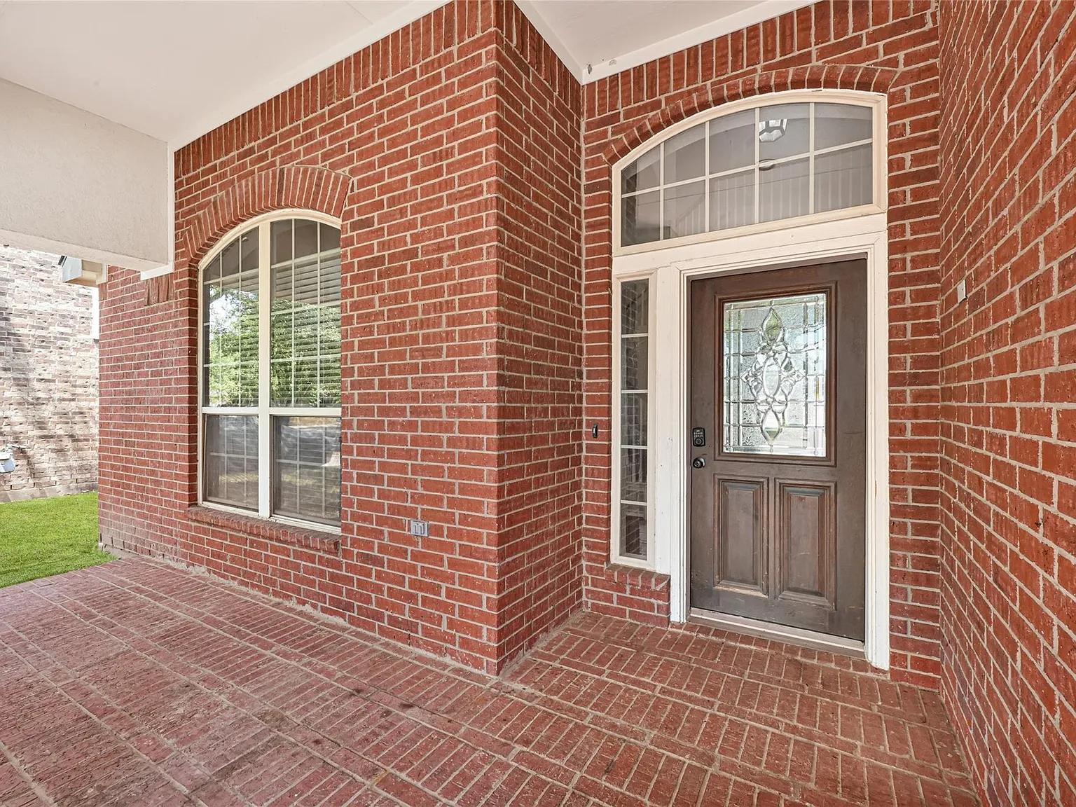 5 bed, 3.5 bath, 2846 sqft, $3,250 — Photo 3