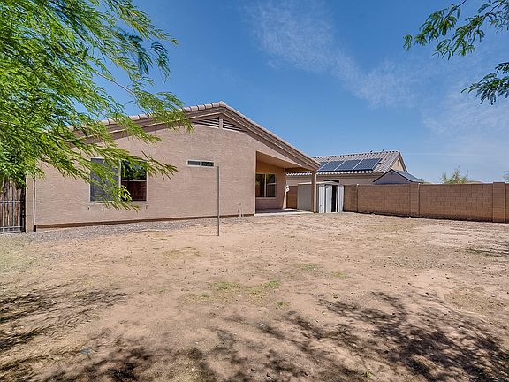 5th image of 1823 E Wildflower Ln