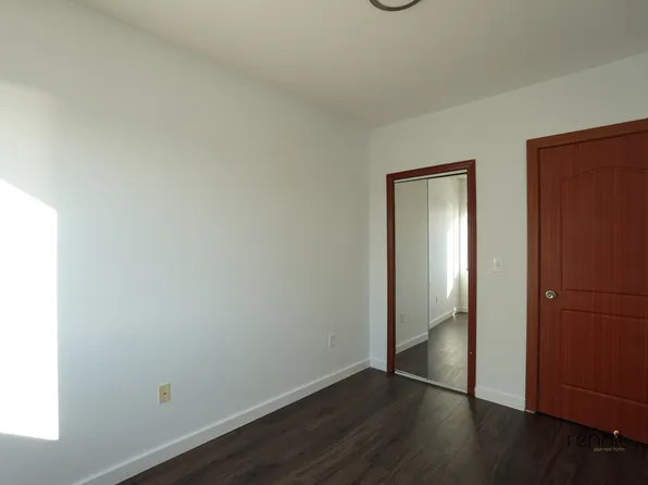 3052 Brighton 01st Street image 6 of 24