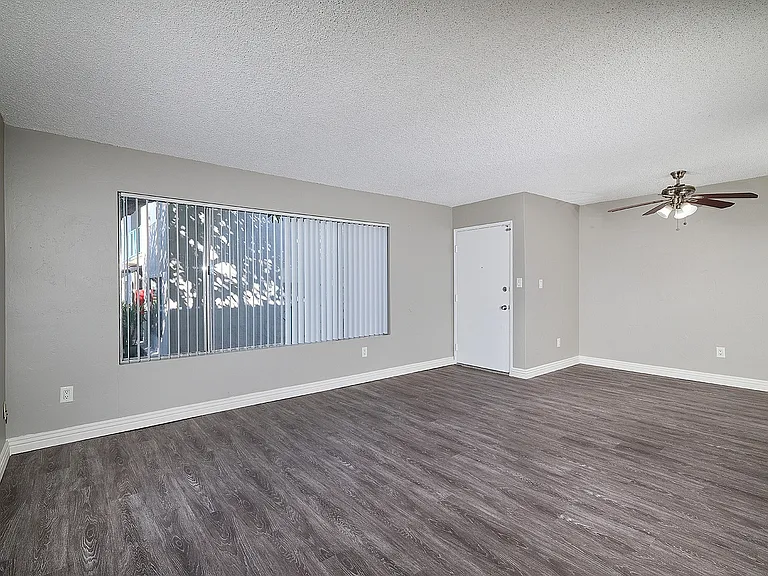Mission Arbor Apartments — Photo 10