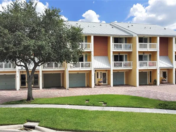 234 Dolphin Point APT 5, Clearwater, FL 33767