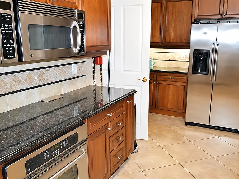 8361 Miramar Way — Photo 6