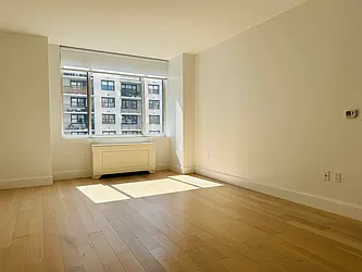 389 East 89th Street, #9E