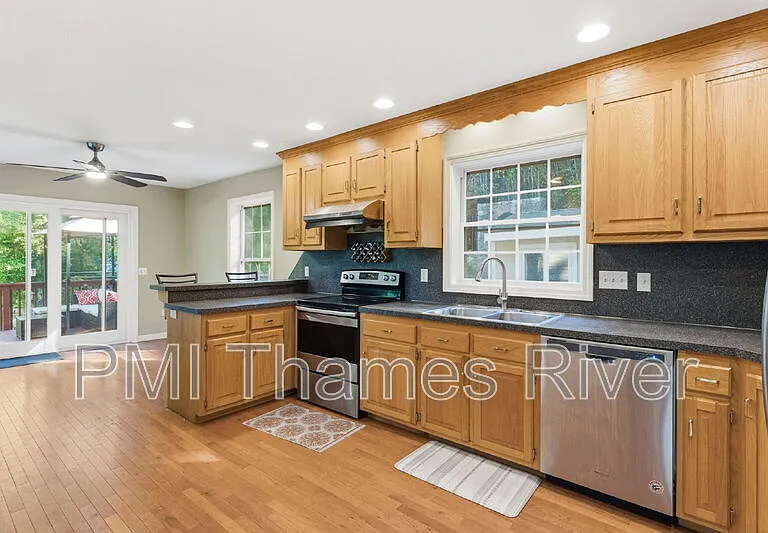 62 Terry Rd — Photo 21