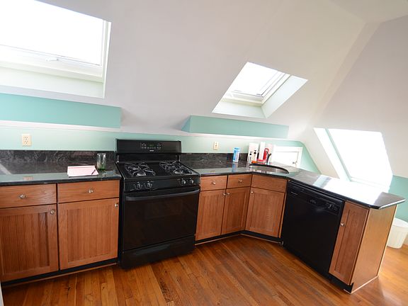 Gas Stove & Dishwasher