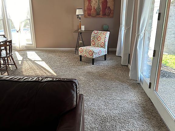5th image of 221 Lauren Way