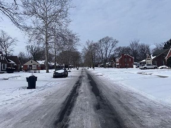 4th image of 15635 Spring Garden St