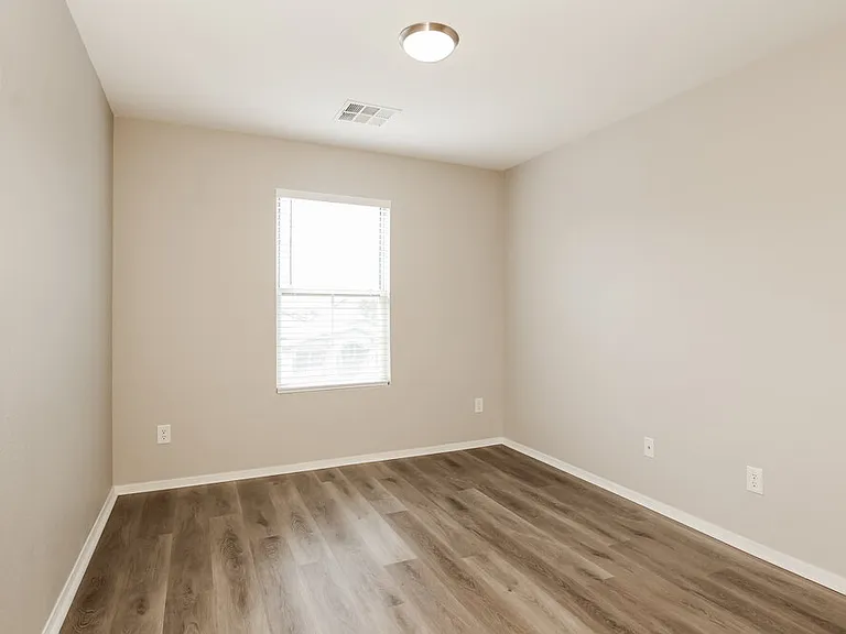 1626 E Aspen Ave — Photo 17