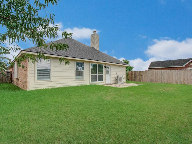 18303 Brenwood Manor Dr — Photo 33