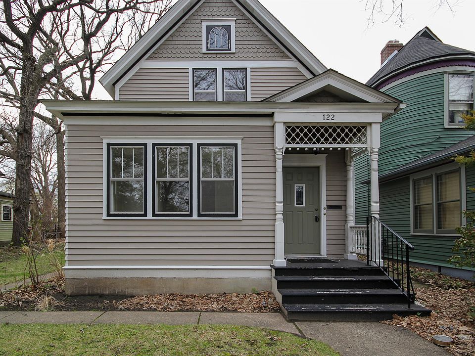 1st image of 122 Cecil St SE #1