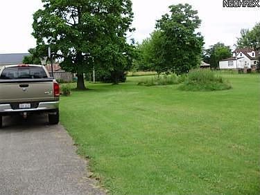 5th image of 45076 E Hamilton St