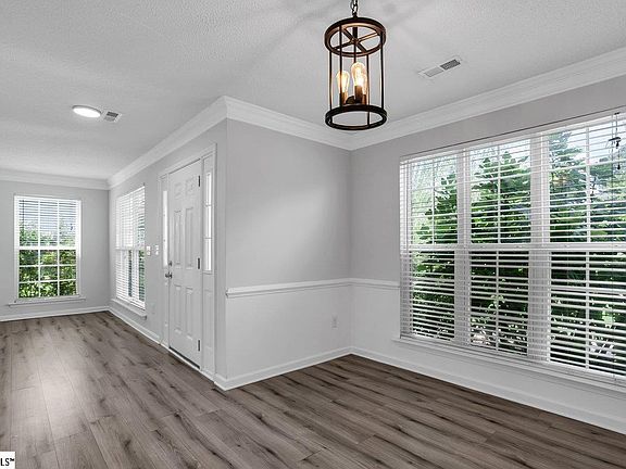 4th image of 162 Bonnie Woods Dr