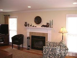 4th image of 610 Jacobs Creek Ln