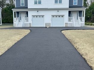 120 Thompson Rd #B, Webster, MA 01570