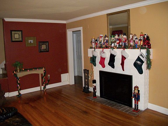 Great fireplace for those chilly nights!