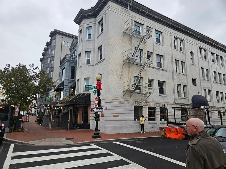 1425 Hopkins St NW #202 — Photo 13