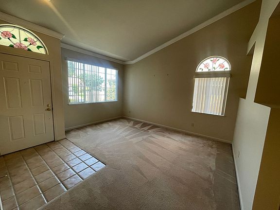 2nd image of 606 Laurelwood Cir
