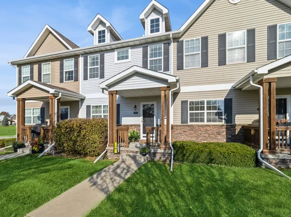 2336 Lexington Dr, Norwalk, IA 50211
