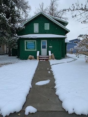 1st image of 417 4th Ave SW