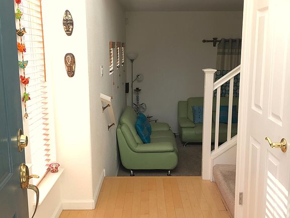 3rd image of 3716 Moorpark Ave