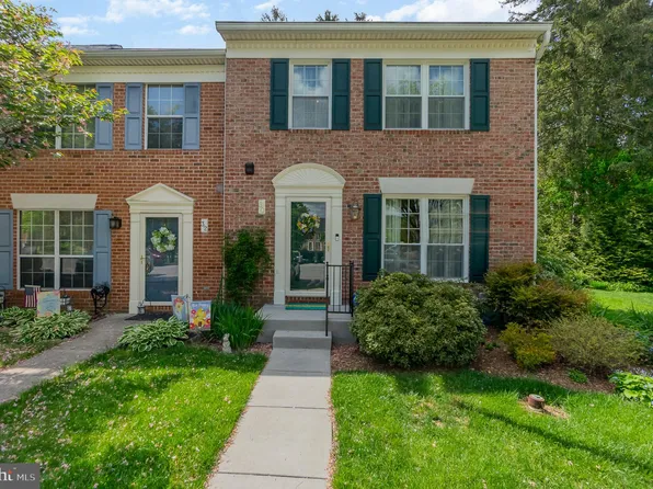 30 White Pine Ct, Cockeysville, MD 21030