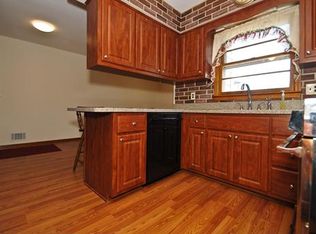 255 Old Rd, Sewaren, NJ 07077