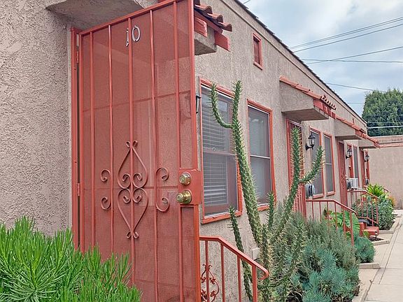 4th image of 716 Raymond Ave #10