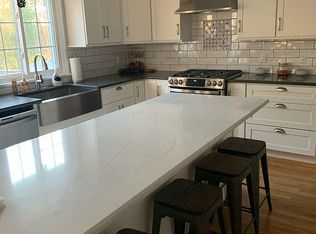 59 Hillside Rd, Cumberland, RI 02864