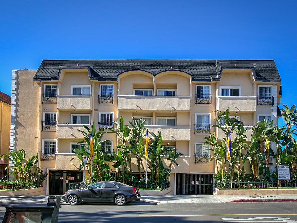 1st image of 3100 W 3rd St #305