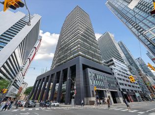 125 Peter St #1105, Toronto, ON M5V0M2