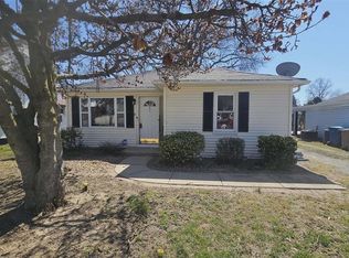 11 E Delmar Ave, Alton, IL 62002