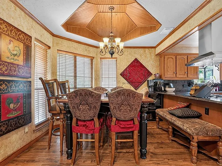 2335 Highlands Creek Rd — Photo 9