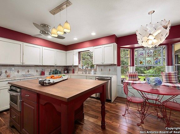 4th image of 125 Meadowbrook Dr