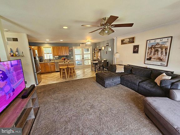 4th image of 103 Britton Dr
