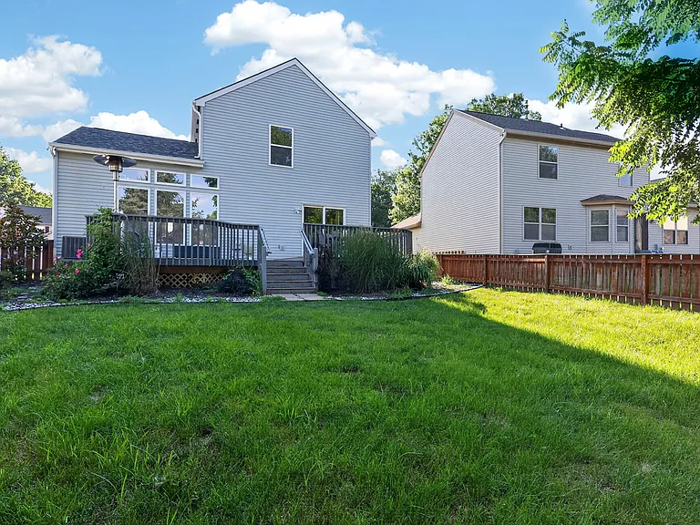9166 Windy Creek Dr — Photo 38