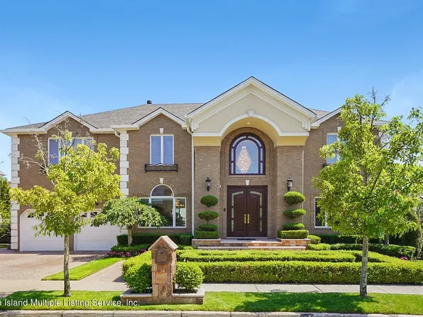 200 Downes Avenue image 1 of 54